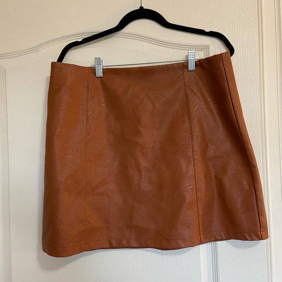 Faux Leather A-Line Skirt With Exposed Zipper- Colour Gingerbread - Picture 1 of 3